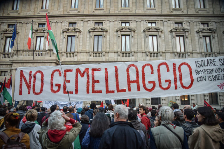 Il consiglio Comunale di Milano Boccia la proposta di abolire il gemellaggio con Tel Aviv